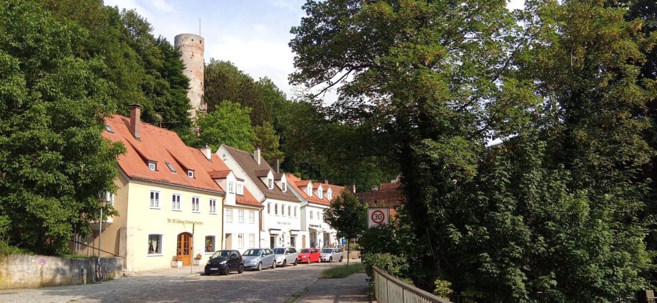 Grosses Zimmer Bad Kueche Wohnzimmer Terasse Garten Zentral Ruhig Landsberg am Lech Exterior foto