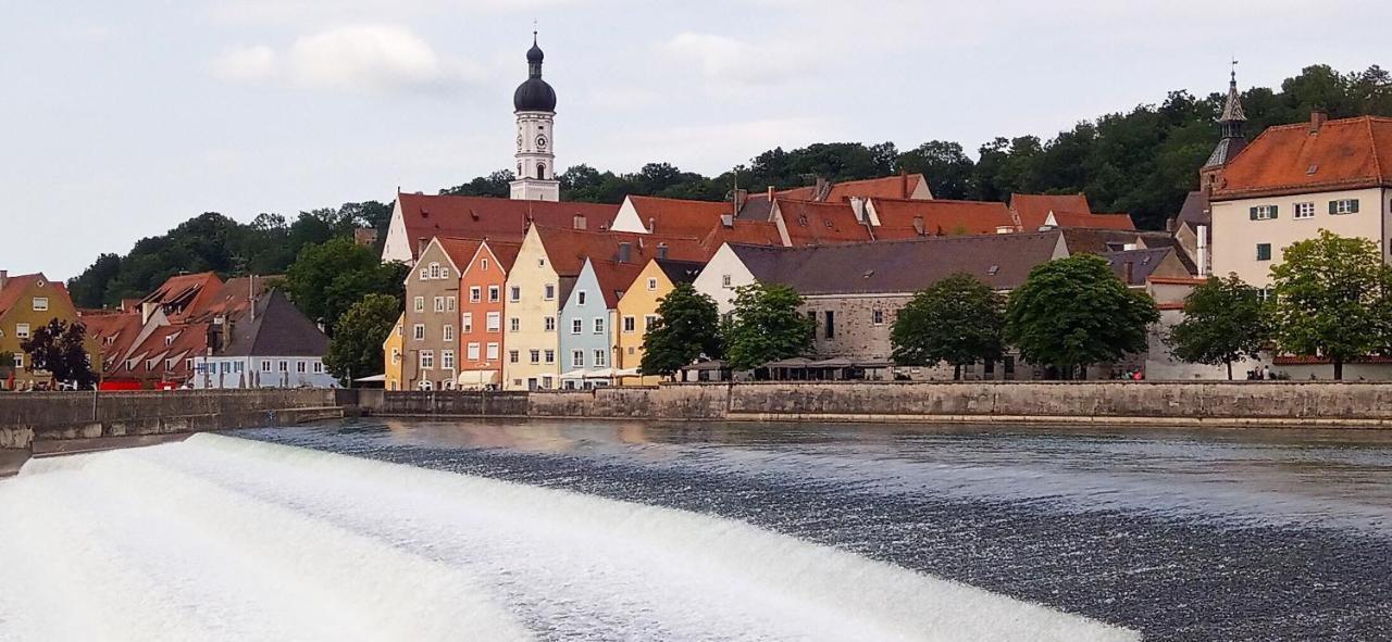 Grosses Zimmer Bad Kueche Wohnzimmer Terasse Garten Zentral Ruhig Landsberg am Lech Exterior foto