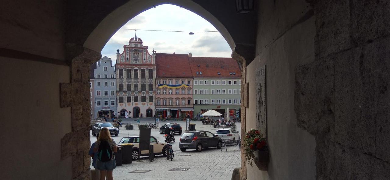 Grosses Zimmer Bad Kueche Wohnzimmer Terasse Garten Zentral Ruhig Landsberg am Lech Exterior foto